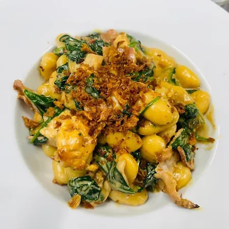 Zamecka * 로드니체 나트 라벰